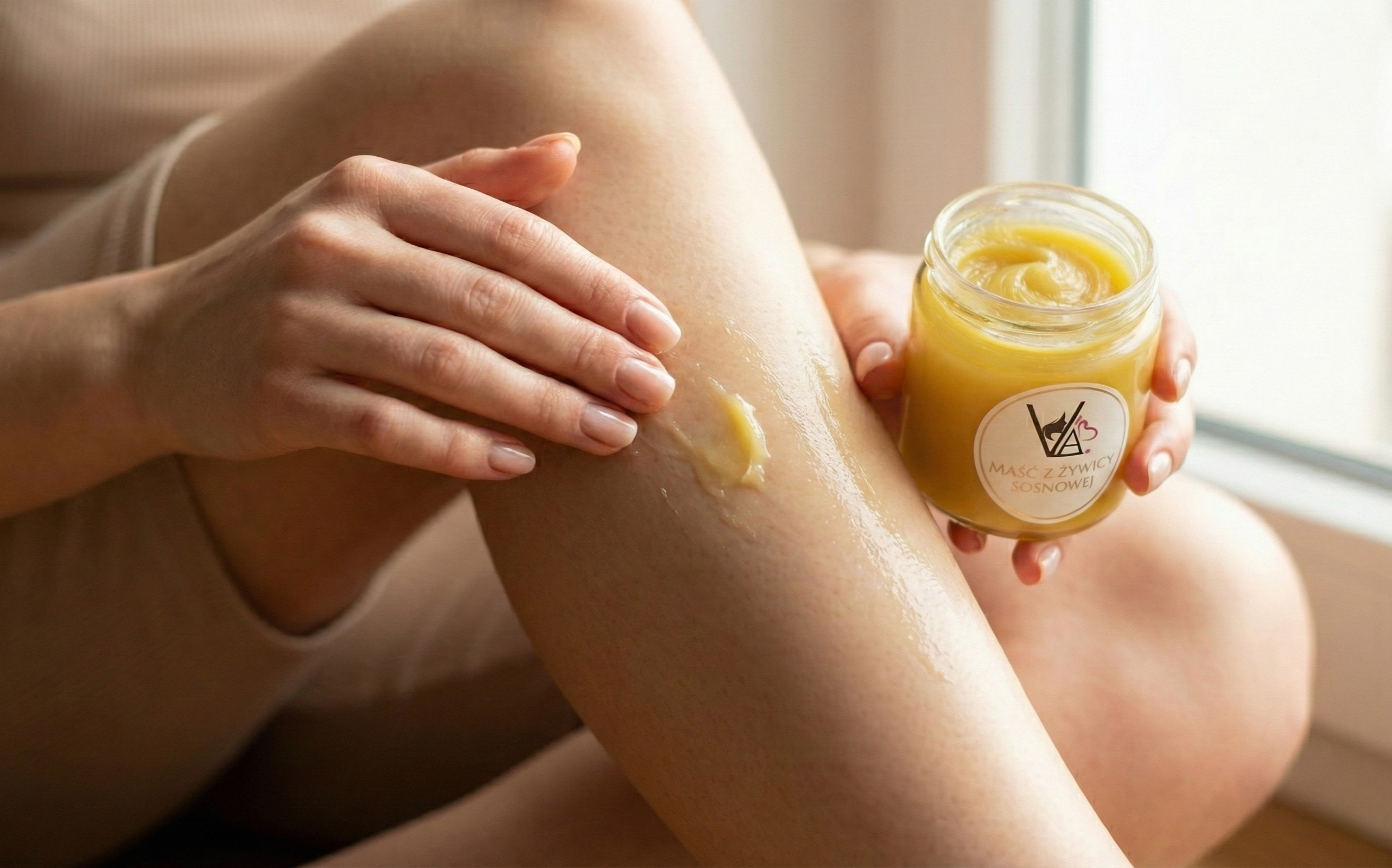 Naturalna maść z żywicy sosnowej - Vellaya™